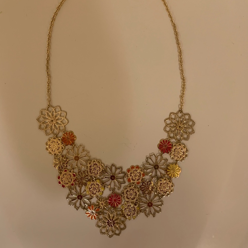 Floral necklace